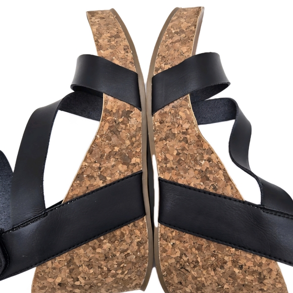 Blowfish Malibu Sandals Size 10 Black Hapuku Wedge Cork Platform Casual Open Toe - Picture 9 of 16